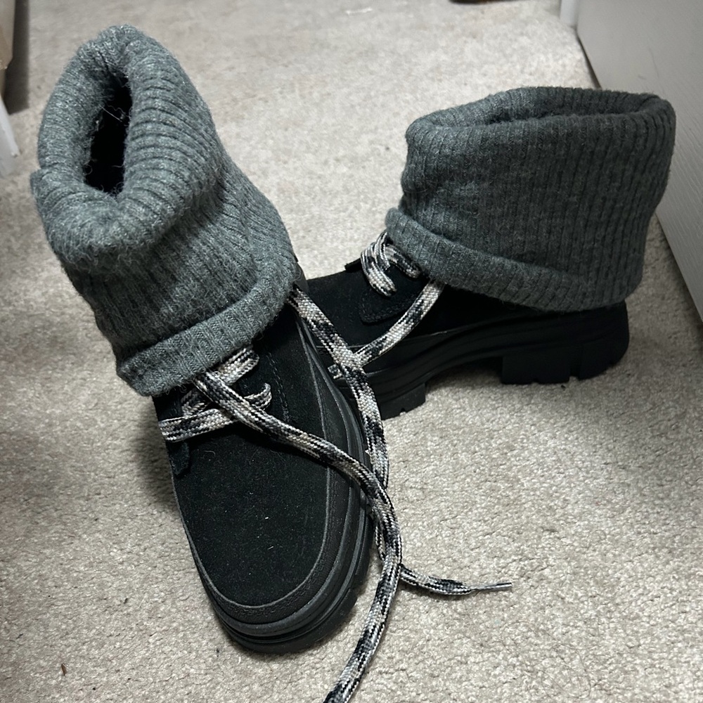 Ugg Black Ashton Hiker Waterproof  Foldover Lace Up Winter Boots